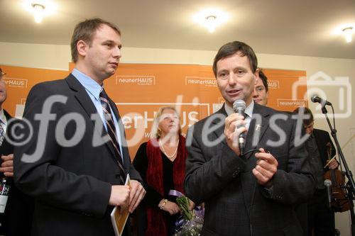 (C) Fotodienst/Anna Rauchenberger - 19.12.2007 - Wien - Der Verein neunerHAUS eröffnet das dritte Wohnhaus für obdachlose Menschen in Wien - Favoriten als Gemeinschaftsprojekt mit der Wohnbauvereinigung für Privatangestellte (WBV-GPA). FOTO: Segnung des Hauses