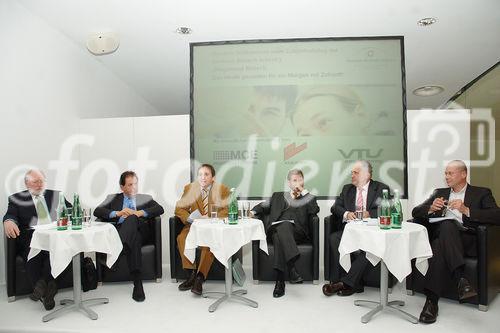 Das Heute gestalten für ein Morgen mit Zukunft. Foto v.li.na.re: Prof.Dr.Michael Comer (Head of Research, The Vision Research Institute for Fighting Blindness , Dublin); Dipl.Ing.Dr.Kurt Konopitzky (CEO, Pharmaceutical Business Solution, Wien); Moderator Martin Rümmele; BM Dr.Johannes Hahn (Bundesminister für Wirtschaft und Forschung); Dr.Gerhard F.Klement (CEO & President; Reliance Biopharmaceuticals, Mumbai, Indien); Univ.-Prof.OA Dr.Thomas Berger (Universitätsklinik für Neurologie, Arbeitsgruppe Neuroimmunologie, Innsbruck)©fotodienst/Nadine Bargad