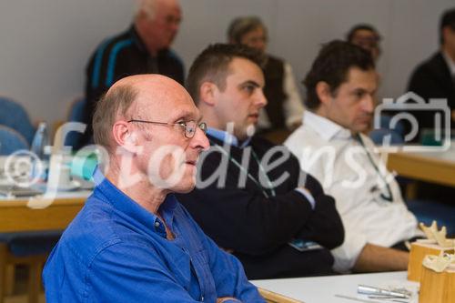 2nd Endodistraction Course - 
Distraction Osteogenesis of the Mandible
and Maxilla the new Technique Single
Endodistraction Implant KRENKEL®.
(C)fotodienst/Christian Hofer