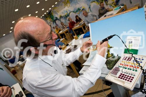 2nd Endodistraction Course - 
Distraction Osteogenesis of the Mandible
and Maxilla the new Technique Single
Endodistraction Implant KRENKEL®.
(C)fotodienst/Christian Hofer