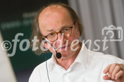 2nd Endodistraction Course - 
Distraction Osteogenesis of the Mandible
and Maxilla the new Technique Single
Endodistraction Implant KRENKEL®.
(C)fotodienst/Christian Hofer