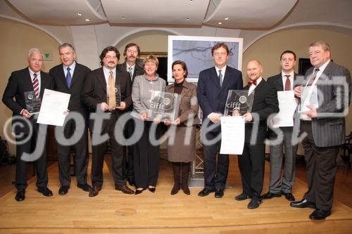 (C) Fotodienst/Anna Rauchenberger - 12.11.2007 - Wien - Das Komitee der bedeutendsten internationalen Tourismusfilm-Festivals CIFFT (Comité International des Festivals du Film Touristique) prämierte den weltbesten Tourismusfilm 2007. FOTO: Alle Preisträger.