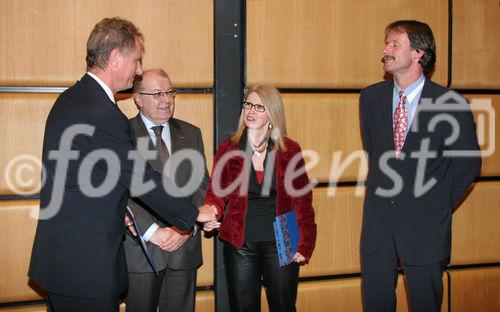 (C) Fotodienst/Anna Rauchenberger - 08.11.2007 - Wien - Die VBV-Mitarbeitervorsorgekasse AG (VBV-MKV AG) wurde mit dem ersten Nachhaltigkeitsbericht der Branche nach internationalen GRI-Richtlinien im Rahmen des von der Kammer der Wirtschaftstreuhänder veranstalteten 