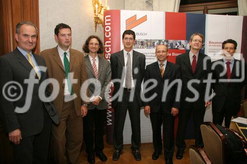 (C) Fotodienst/Anna Rauchenberger - 30.10.2007 - Wien - Presse-Rond-Table zum Thema BIOETHANOL. FOTO: Gen. Dir. DI Johann Marihart (Vorstandsvorsitzender AGRANA Beteiligungs AG), DI Franz Raab (Kammerdirektor Stellvertreter der NÖ Landes-Landwirtschaftskammer), DI Dr. techn. Gernfried Jungmeier (Bereichsleiter 'Energiewirtschaft und Energieplanung', Christian Klobucsar (Moderation), Dr. Lutz Guderjahn (Vorstand, CropEnergies AG), Institut für Energieforschung, Joanneum Research, Graz), Dr. Ing. Torsten Schulze (Prokurist, stellv. Bereichsleiter 'Biocommodieties', Vogelbusch GmbH, Wien), Robert M.S. Vierhout, Drs. (Generalsekretär eBIO).