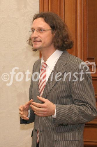 (C) Fotodienst/Anna Rauchenberger - 30.10.2007 - Wien - Presse-Rond-Table zum Thema BIOETHANOL. FOTO: DI Dr. techn. Gernfried Jungmeier (Bereichsleiter 'Energiewirtschaft und Energieplanung'