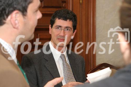 (C) Fotodienst/Anna Rauchenberger - 30.10.2007 - Wien - Presse-Rond-Table zum Thema BIOETHANOL. FOTO: Christian Klobucsar (Moderation)