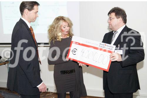 (c) fotodienst/Dan Carabas - Wien 18.10.07 - Der Steuerkreuzweg: 5 Jahresfeier der Steuerberatungskanzlei Steuer & Service  - FOTO: v.li. Mag. Georg Stierle, Jeannine Schiller, Mag. Ernst Patka
