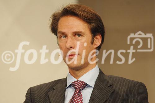 Das Top-Event der Customer Care Welt feiert Jubiläum. FRANK ZELGER (Executive Director Customer Care sunrise) ©fotodienst/Nadine Bargad