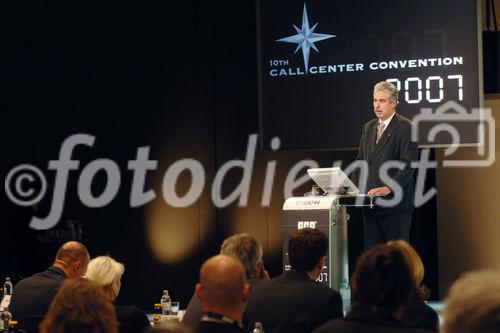 Das Top-Event der Customer Care Welt feiert Jubiläum. Foto: DR. HANS JÖRG SCHELLING?Vizepräsident der Wirtschaftskammer Österreich©fotodienst/Nadine Bargad