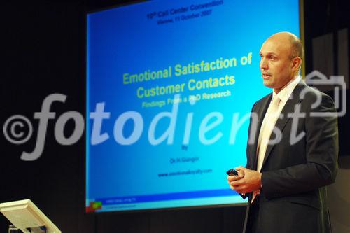 Das Top-Event der Customer Care Welt feiert Jubiläum. 
Foto: DR. HÜSEYIN GÜNGÖR? University of Amsterdam & Emotionalloyalty Consultancy, Netherlands 
?Emotional Satisfaction of Customer Contacts: Findings from a PhD Research? 
©fotodienst/Nadine Bargad