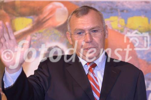 Pressekonferenz des Bundeskanzleramts zum Tag des Sports 2007. Foto: Alfred Gusenbauer (Bundeskanzler der Republik Österreich) (C)Fotodienst/Patrick Krajnc)                