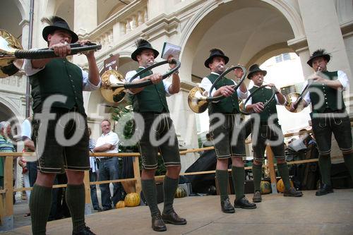 (C) Fotodienst/Anna Rauchenberger - Wien 16.09.2007 - Aufsteirern ist das Fest in der Grazer Altstadt für all jene,
die steirisch denken, leben, reden,
singen, tanzen oder einfach nur das
typisch 