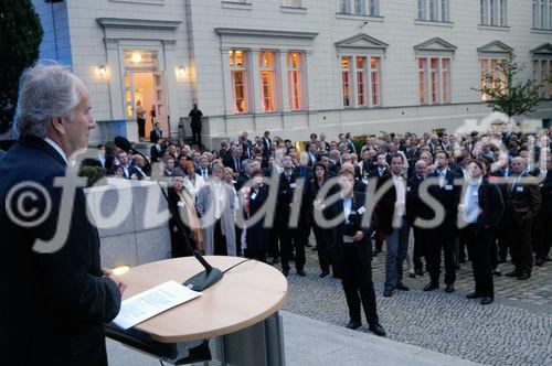 Prof. Dr. Dr. h.c. mult. August-Wilhelm Scheer 
IDS Scheer AG 
Präsident des Bitkom 
Bitkom Sommerfest 2007, Hamburger Bahnhof, Berlin