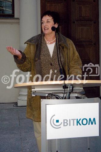 Beschreibung: Bitkom Sommerfest 2007, Hamburger Bahnhof, Berlin, Bundesjustizministerin Brigitte Zypries (SPD) 