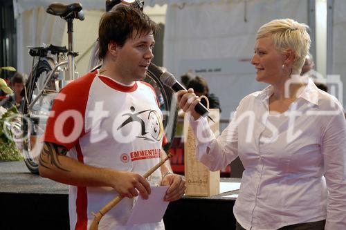 Emmentaler Käseroll-Meisterschaft am Züricher Hauptbahnhof (C)Fotodienst/Tabea Vogel