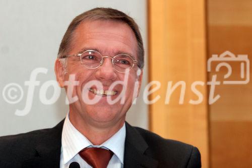 (C) Fotodienst/Anna Rauchenberger - Wien 20.06.2007 - Startschuss für den Börsegang der phion AG ist heute gefallen. FOTO: Mag. Günter Klausner (CFO, phion AG).