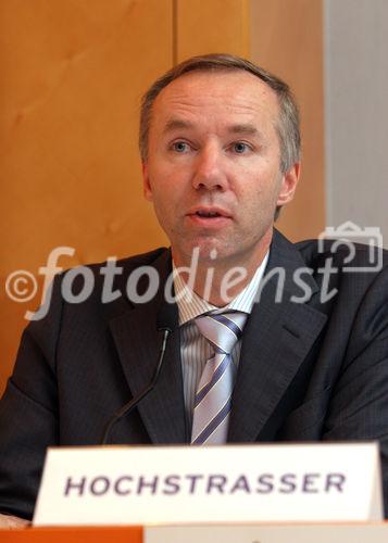 (C) Fotodienst/Anna Rauchenberger - Wien 20.06.2007 - Startschuss für den Börsegang der phion AG ist heute gefallen. FOTO: Dr. Franz Hochstrasser (Mitglied des Vorstandes, Erste Bank der oesterreichischen Sparkassen AG).