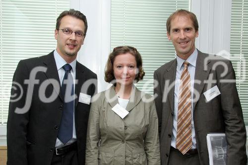 (C) Fotodienst/Anna Rauchenberger - Wien 13.06.2007 - GfK ConsumerScan Retail Day: Der österreichische Einzelhandel: Gestern ? Heute ? Morgen. FOTO: Mag. Marcus Jurman, Senior Marketing Consultant GfK Austria, Mag. Kerstin Neumayer, Prok. Leitung Marketing Billa AG, Mag. Tobias Schediwy, General Manager Consumer Tracking CEE, GfK Austria.