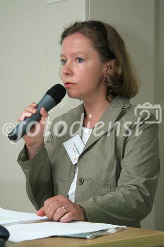 (C) Fotodienst/Anna Rauchenberger - Wien 13.06.2007 - GfK ConsumerScan Retail Day: Der österreichische Einzelhandel: Gestern ? Heute ? Morgen. FOTO: Mag. Kerstin Neumayer, Prok. Leitung Marketing Billa AG.