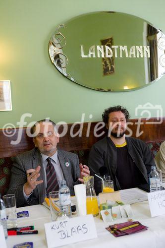 (c) fotodienst / Johannes Brunnbauer | UN Commission on Narcotic Drugs im Cafe Landtmann am 25.3.2011
Im Bild.vlnr.: Kurt Blaas (AUT: Arzt, Vorsitzender des Vereins ÓCannabis als MedizinÒ); Andreas Holy