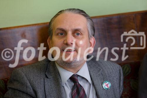 (c) fotodienst / Johannes Brunnbauer | UN Commission on Narcotic Drugs im Cafe Landtmann am 25.3.2011
Im Bild.vlnr.: Kurt Blaas (AUT: Arzt, Vorsitzender des Vereins ÓCannabis als MedizinÒ)