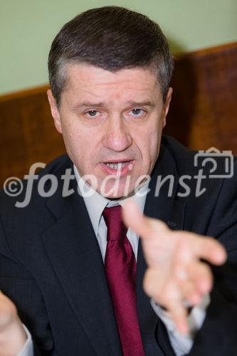 (c) fotodienst / Johannes Brunnbauer | Vorab-Pressegespräch zur 9. Jahrestagung der ÖGN in Wien im Cafe Landtmann am 15.3.2011
Im Bild vlnr.: Dr. Wolfgang Serles