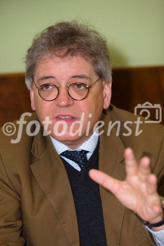 (c) fotodienst / Johannes Brunnbauer | Vorab-Pressegespräch zur 9. Jahrestagung der ÖGN in Wien im Cafe Landtmann am 15.3.2011
Im Bild.: Dr. Karl Vass