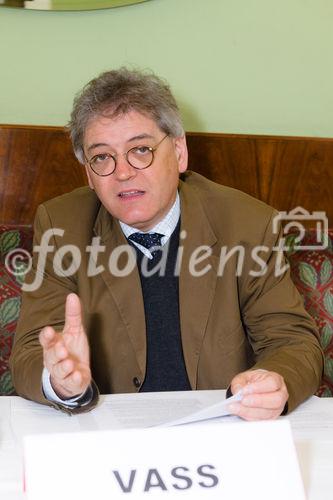 (c) fotodienst / Johannes Brunnbauer | Vorab-Pressegespräch zur 9. Jahrestagung der ÖGN in Wien im Cafe Landtmann am 15.3.2011
Im Bild.: Dr. Karl Vass