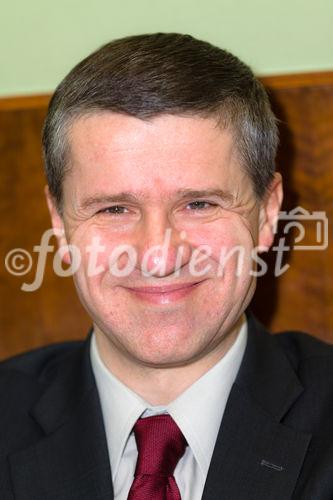 (c) fotodienst / Johannes Brunnbauer | Vorab-Pressegespräch zur 9. Jahrestagung der ÖGN in Wien im Cafe Landtmann am 15.3.2011
Im Bild vlnr.: Dr. Wolfgang Serles