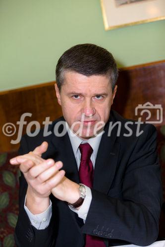 (c) fotodienst / Johannes Brunnbauer | Vorab-Pressegespräch zur 9. Jahrestagung der ÖGN in Wien im Cafe Landtmann am 15.3.2011
Im Bild vlnr.: Dr. Wolfgang Serles