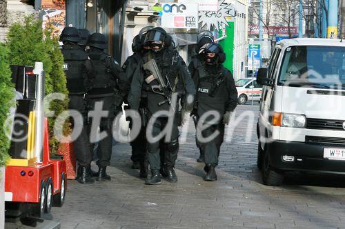 (c) fotodienst/Dan Carabas - Wien 20.01.07 - BAWAG Geiselnahme