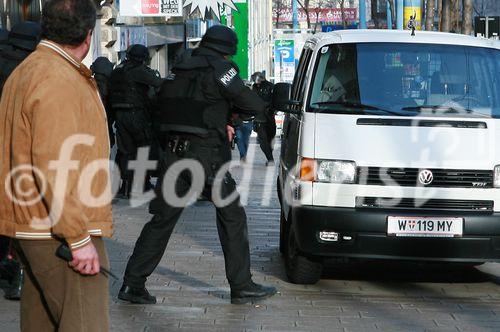 (c) fotodienst/Dan Carabas - Wien 20.01.07 - BAWAG Geiselnahme