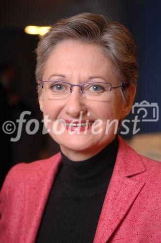 Die neue Bundesregierung setzt sich aus Bundeskanzler Dr. Alfred Gusenbauer, 13 Ministerinnen und Ministern sowie sechs Staatssekretärinnen und Staatssekretären zusammen. Foto: Dr. Claudia Schmied, 
Bundesministerin für Bildung, Kunst und Kultur, © SPÖ