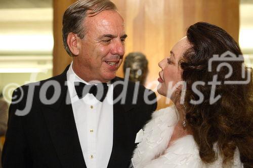 (C) fotodienst/Christian Hofer (www.chris-hofer.com) 
Salzburg - Großes Festspielhaus - Fix & Foxi-Herausgeberin Alexandra Kauka besuchte mit Begleiter Sterling Morton Hamill und Prinzessin Yvonne von Hessen die Premiere von 