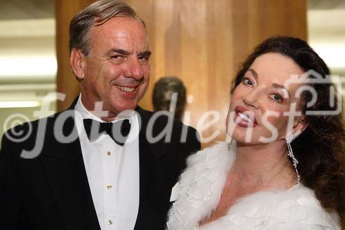 (C) fotodienst/Christian Hofer (www.chris-hofer.com) 
Salzburg - Großes Festspielhaus - Fix & Foxi-Herausgeberin Alexandra Kauka besuchte mit Begleiter Sterling Morton Hamill und Prinzessin Yvonne von Hessen die Premiere von 