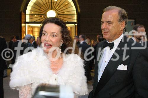 (C) fotodienst/Christian Hofer (www.chris-hofer.com) 
Salzburg - Großes Festspielhaus - Fix & Foxi-Herausgeberin Alexandra Kauka besuchte mit Begleiter Sterling Morton Hamill und Prinzessin Yvonne von Hessen die Premiere von 