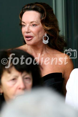 (c) Fotodienst/Kai Bornhak - München, den 27.7.09 - 
Fix&Foxi - Verlegerin Alexandra Kauka in Begleitung von Prinzessin Yvonne von Hessen und Morton Sterling Hamill beim Besuch der Münchner Opernfestspiele 2009, Festspiel-Galakonzert Angela Gheorghiu im Nationaltheater.
