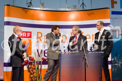 (c) fotodienst / Johannes Brunnbauer | Ferien-Messe Wien - Internationale Messe für Urlaub, Reisen und Freizeit
im Bild vlnr.: Mag. Harald Nograsek (Verkehrsbüro RUEFA), Moderator Radio Wien, Karl Pramendorfer (Oberösterreichische Werbung) und Balaszkovacz (Ungarisches Tourismusamt)