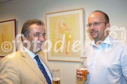 Brüssel - Sommerempfang und Vernissage anlässlich des erfolgreichen Abschlusses der österreichischen Ratspräsidentschaft 2006 in den Räumlichkkeiten des Verbindungsbüros des Landes Niederösterreich: li Gerald Lonauer (Leiter des oö Verbindungsbüros) - Foto: www.iManufaktur.at