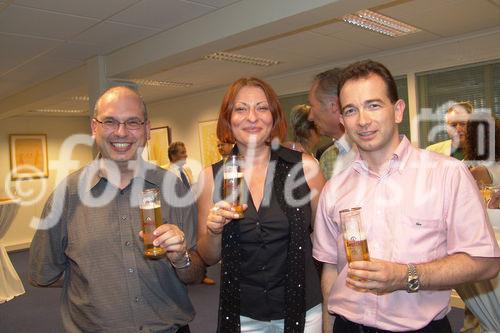 Brüssel - Sommerempfang und Vernissage anlässlich des erfolgreichen Abschlusses der österreichischen Ratspräsidentschaft 2006 in den Räumlichkkeiten des Verbindungsbüros des Landes Niederösterreich:  - Foto: www.iManufaktur.at