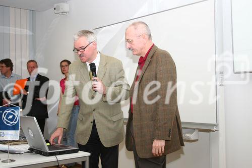 Bildung Online, Hall in Tirol - 2006-06-09- 23. Jugend Informatik Wettbewerb 2006: UnivProf Dipl-Ing Dr Gerald Futschek, Technische Universität Wien; UnivProf Dr Erich Neuwirth, Fakultät für Informatik Universität Wien - Foto: www.iManufaktur.at