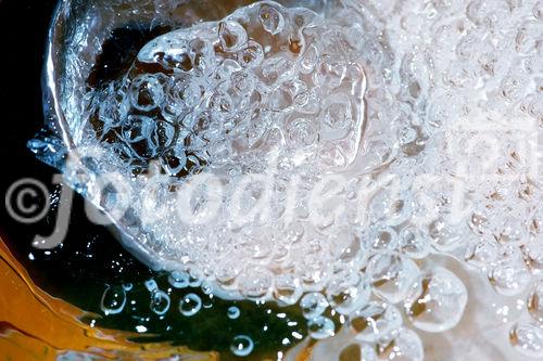 (c) Daniel K. Gebhart / fotex.at - Symbolbild - Wasserkraft aus der Quelle.