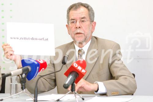 (c) Fotodienst / Daniel K. Gebhart - Pressekonferenz - Van der Bellen - Die Grünen - Grüne Kritik am ÖVP-SPÖ-Umweltzerstörungsgesetz, Aktuelles, Initiativen gegen den Schwarzfunk ORF - Foto: Univ. Prof. Dr. Alexander Van der Bellen (Bundessprecher und Klubobmann - Die Grünen).