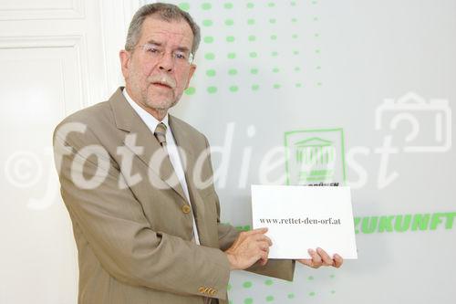 (c) Fotodienst / Daniel K. Gebhart - Pressekonferenz - Van der Bellen - Die Grünen - Grüne Kritik am ÖVP-SPÖ-Umweltzerstörungsgesetz, Aktuelles, Initiativen gegen den Schwarzfunk ORF - Foto: Univ. Prof. Dr. Alexander Van der Bellen (Bundessprecher und Klubobmann - Die Grünen).