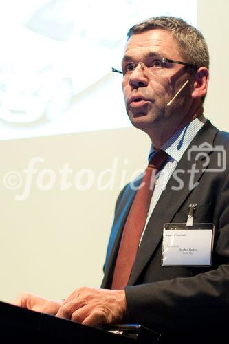 ETH Zürich, 2.12.2010. Symposium elektromobilität, Stefan Keller, Leiter Elektrifizierungsprozesse, Audi AG