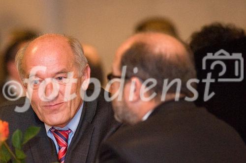 (c)fotodienst/Christopher Ohmeyer: Der Schwechater Rechtsanwalt Dr. Franz Lima hat am 30. November zur Eröffnung der neuen Kanzlei gebeten. 