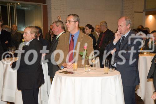 (c)fotodienst/Christopher Ohmeyer: Der Schwechater Rechtsanwalt Dr. Franz Lima hat am 30. November zur Eröffnung der neuen Kanzlei gebeten. 