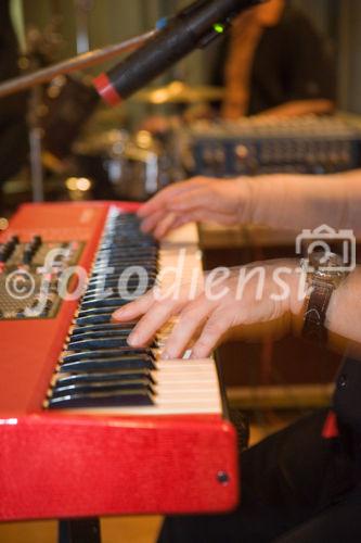 (c)fotodienst/Christopher Ohmeyer: Der Schwechater Rechtsanwalt Dr. Franz Lima hat am 30. November zur Eröffnung der neuen Kanzlei gebeten. 