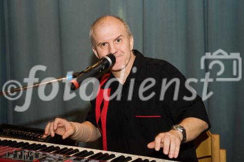 (c)fotodienst/Christopher Ohmeyer: Der Schwechater Rechtsanwalt Dr. Franz Lima hat am 30. November zur Eröffnung der neuen Kanzlei gebeten. 