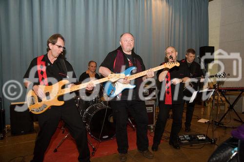 (c)fotodienst/Christopher Ohmeyer: Der Schwechater Rechtsanwalt Dr. Franz Lima hat am 30. November zur Eröffnung der neuen Kanzlei gebeten. 